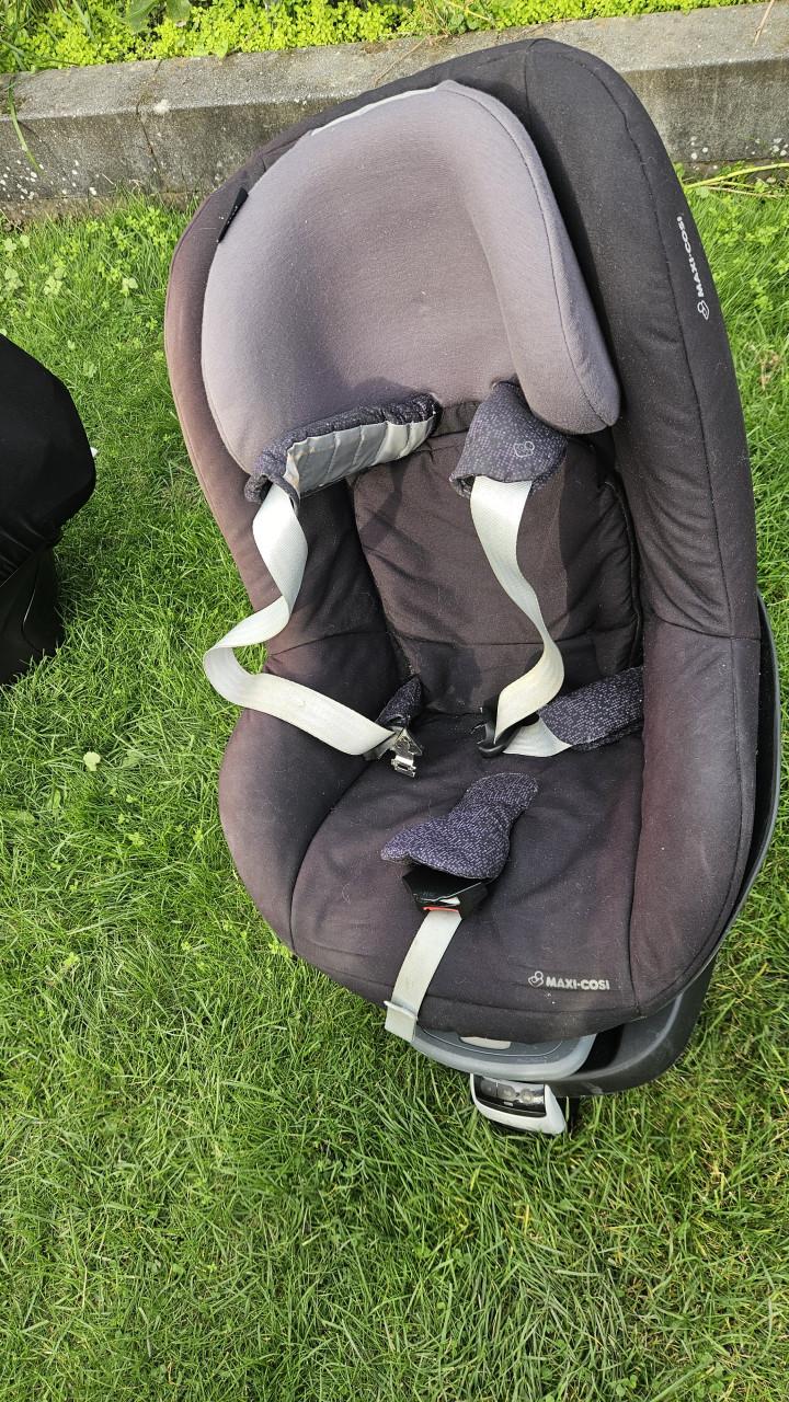 Maxi-Cosi Cabriofix + Pearl incl Familyfix