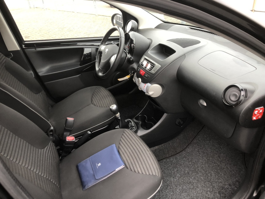 Peugeot 107 1.0 envy 1e eigenaar