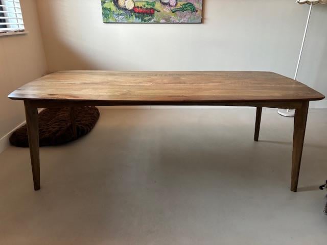 Tafel L220cm B105cm H76cm