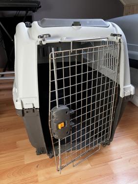 Te Koop : ReisBench/Kennel SKUDO