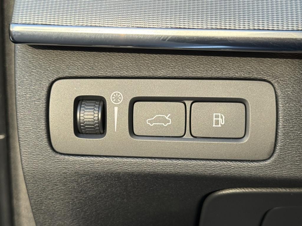 Volvo XC90 t8 390pk recharge r-design | panodak| adap.cruise| luchtvering|