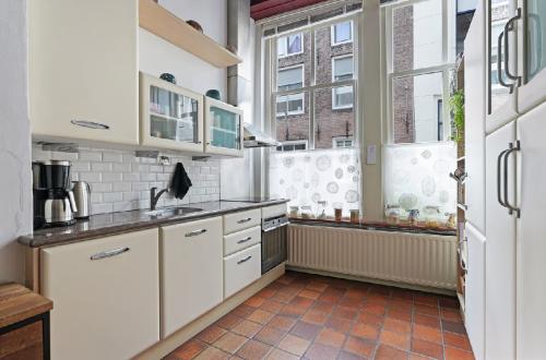 Keuken met apparatuur