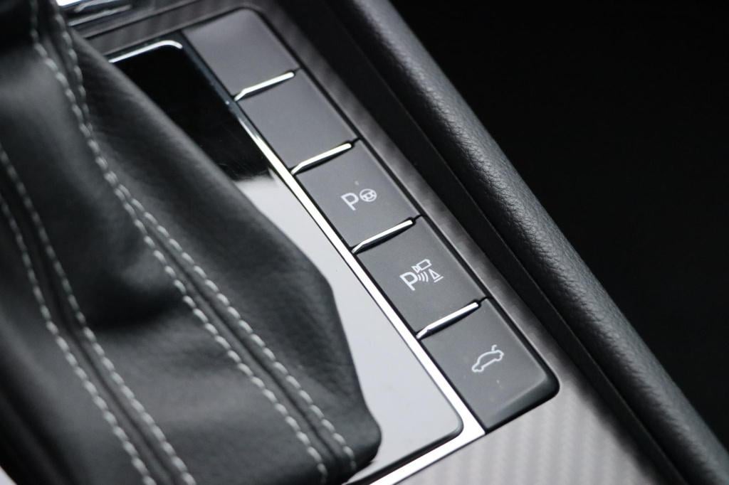 Skoda Superb 2.0 tsi 4x4 sportline business 280pk dsg7