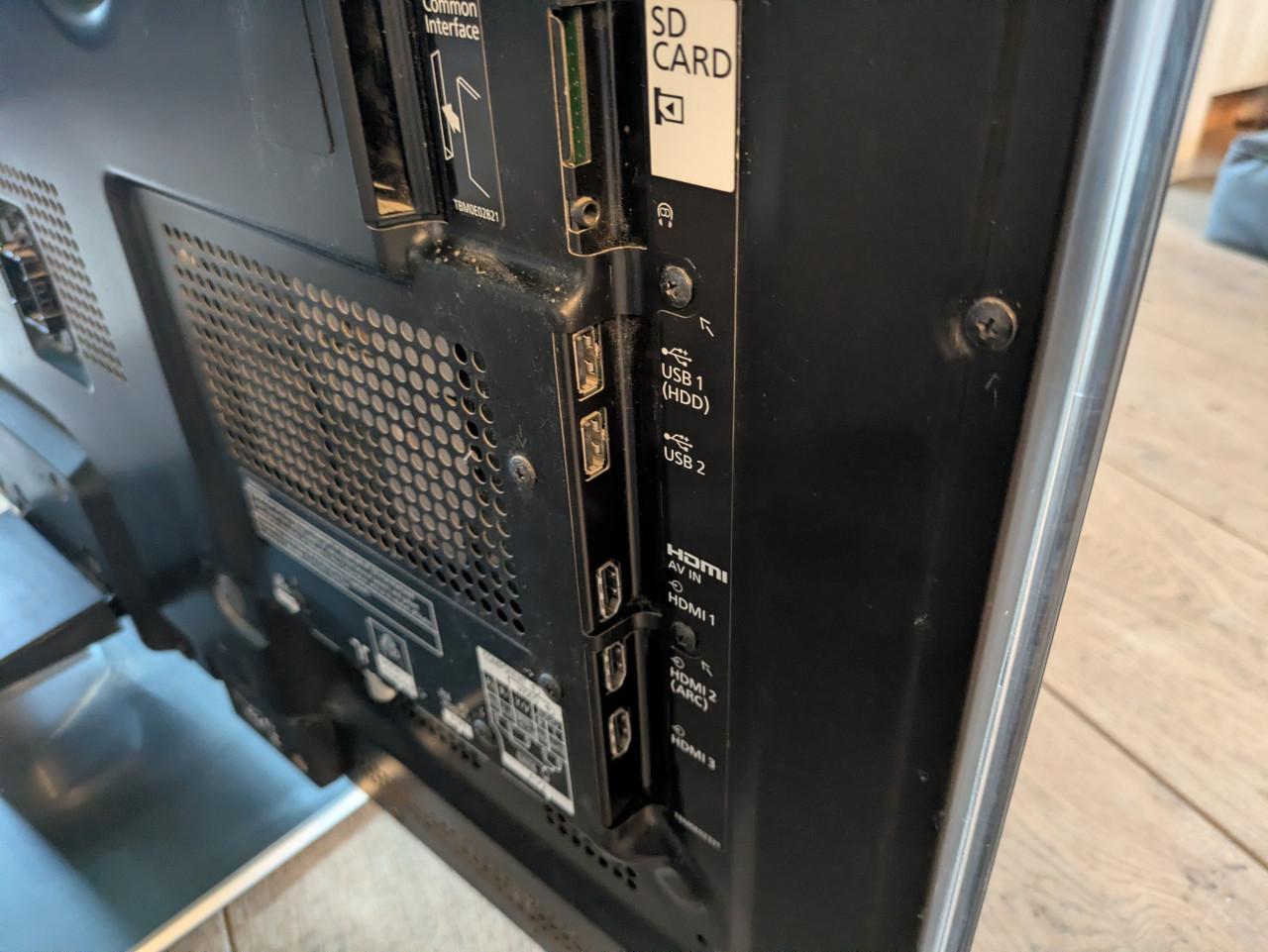 Panasonic 42" plasma TV    TX-P42ST50E