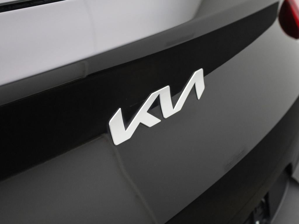 Kia Stonic 1.2 mpi design edition | apple carplay / android auto | parkeers