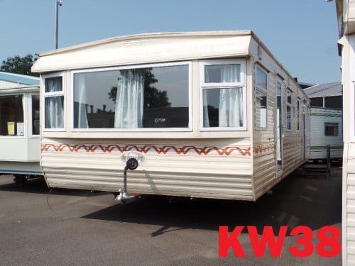 Keurige Willerby Granada met dubbel glas, CV en extra stahoogte te koop