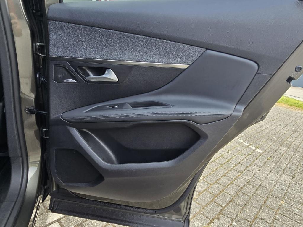 Peugeot 3008 1.2 puretech allure