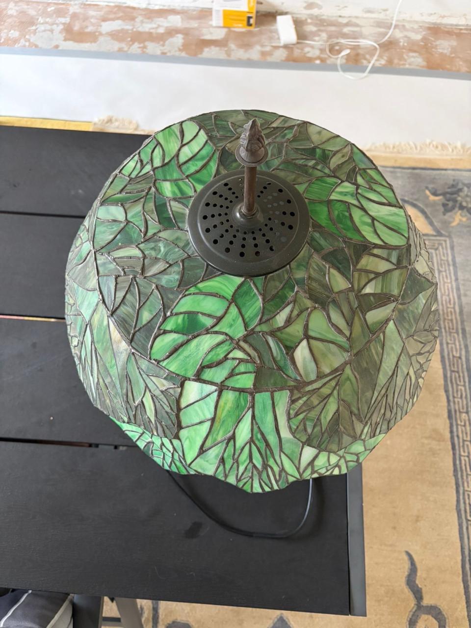 Tiffany Tafellamp met Groen Bladmotief
