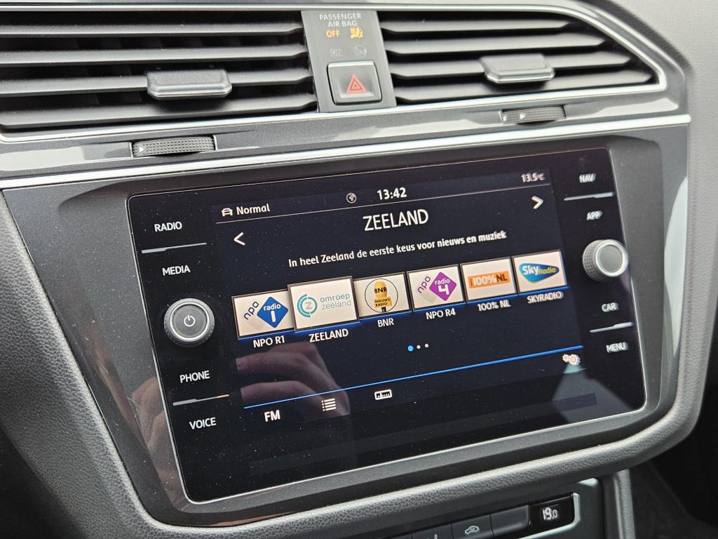 Volkswagen Tiguan 1.4 tsi act highline business r | acc | head-up | 1ste ei