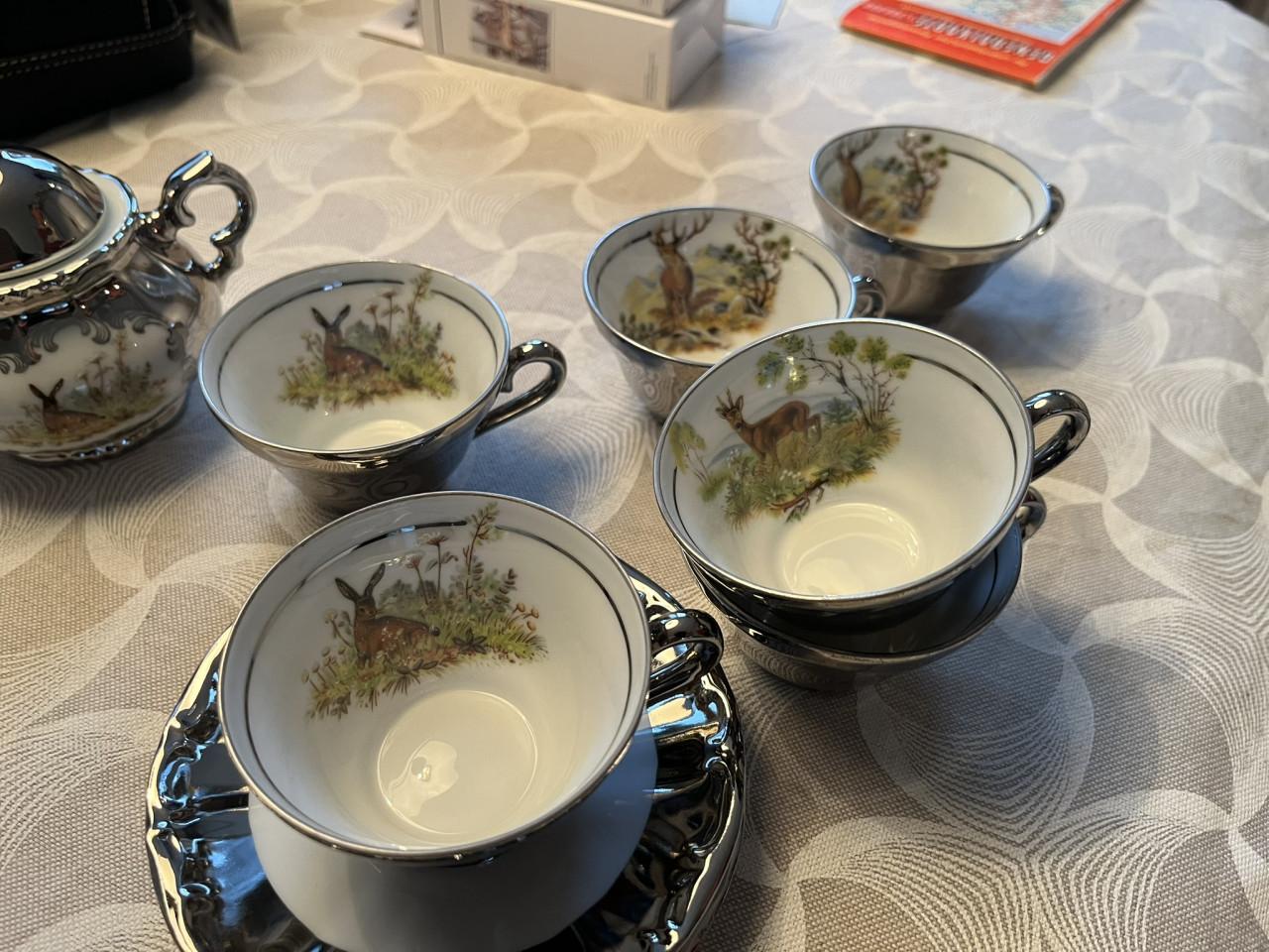 Theeservies met dienblad, porselein