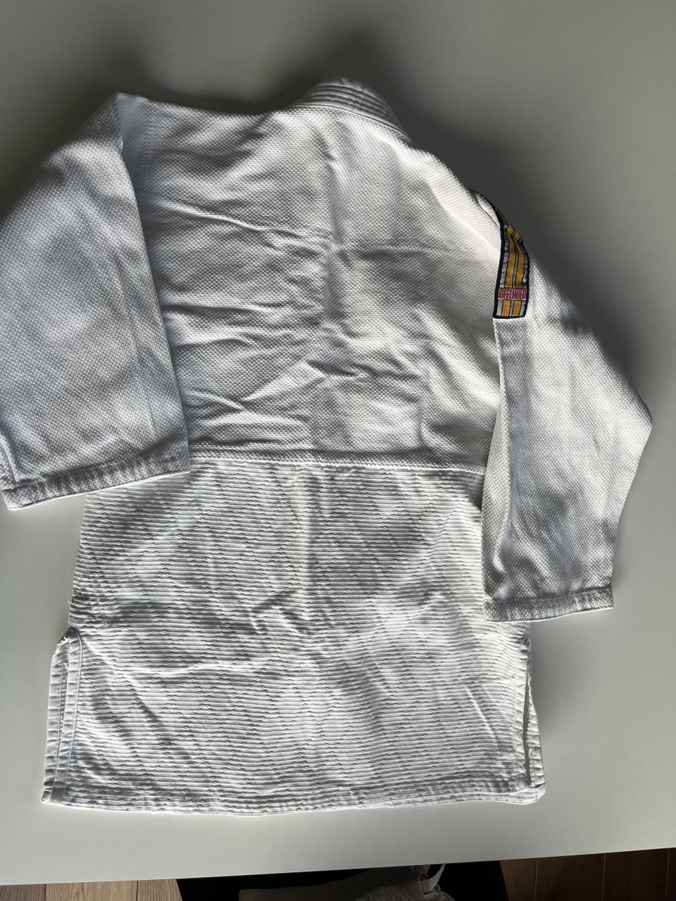 Judopak geelhoed mt 170 in nieuwstaat