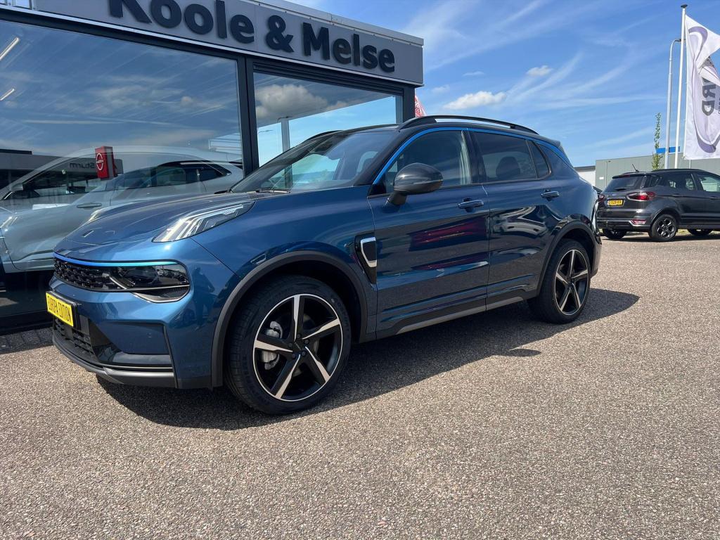 Lynk & Co 01 1.5 261pk phev 7dcth , panodak ,360gr camera , adaptive cc , c