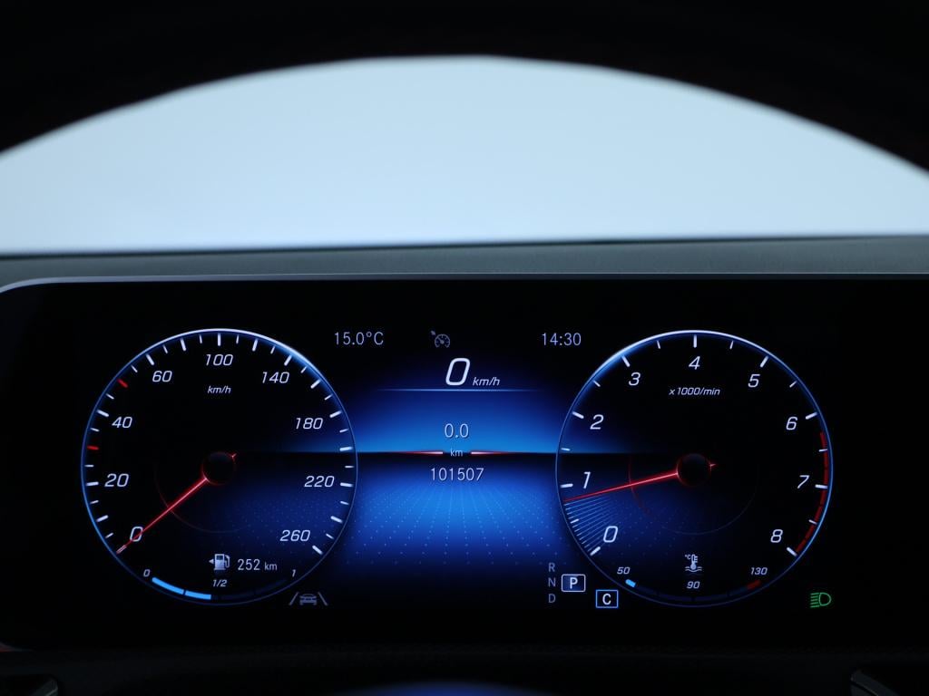 Mercedes-Benz Cla 200 business solution amg | panoramadak | trekhaak | amg-