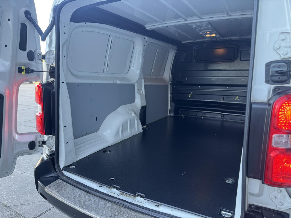 Opel Vivaro 2.0 cdti l3h1 edition airco / cruise controle / navi / 3 zits /