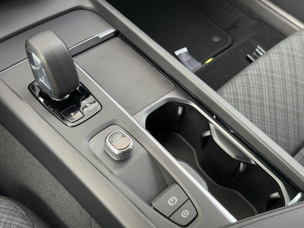 Volvo V60 b3 essential edition