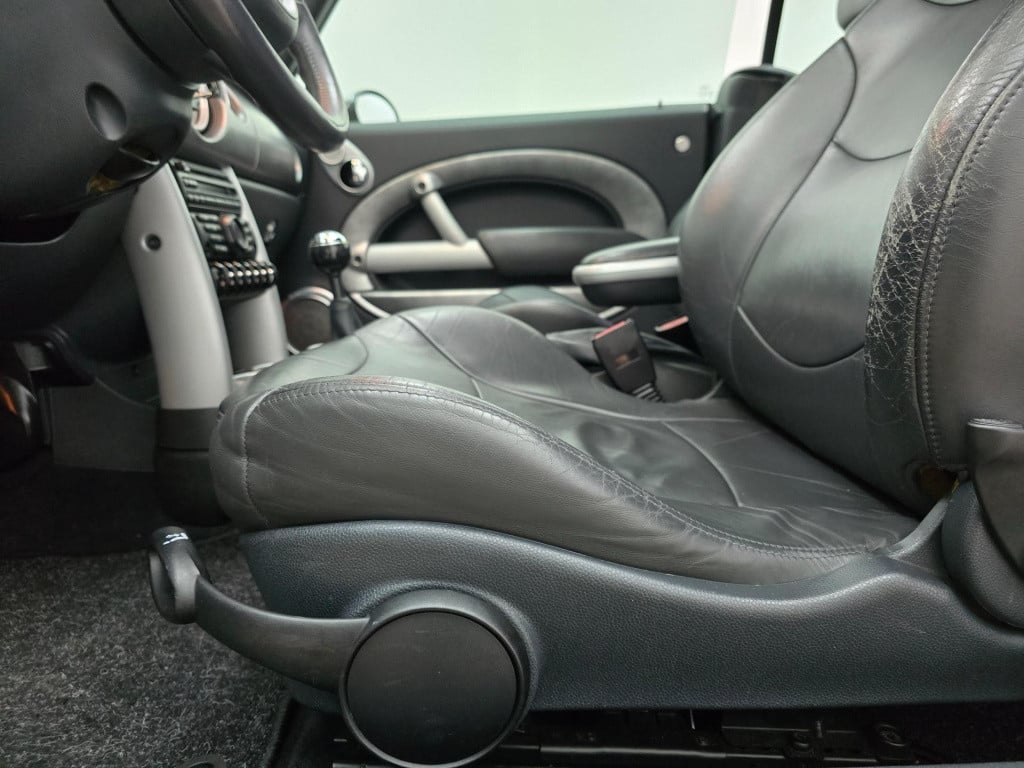 Mini Cooper S Cabrio mini occasion 1.6 170pk cabriolet met elek dak | tweed