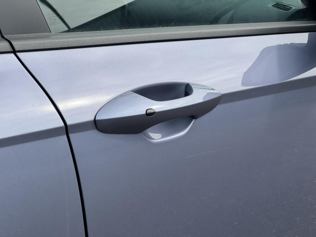 Hyundai Kona electric long range pure edition 64.8 kwh