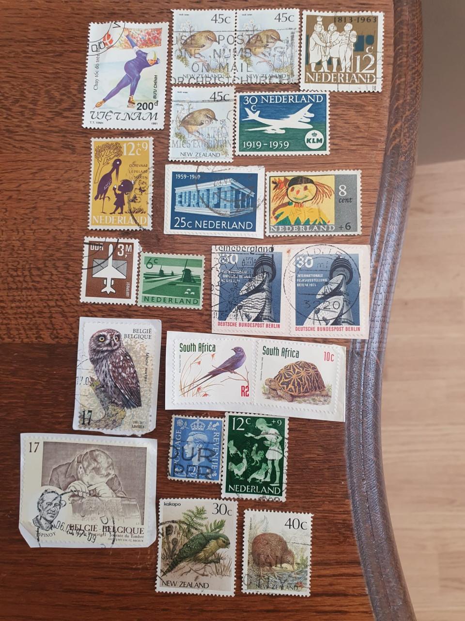 Postzegels zie foto.s