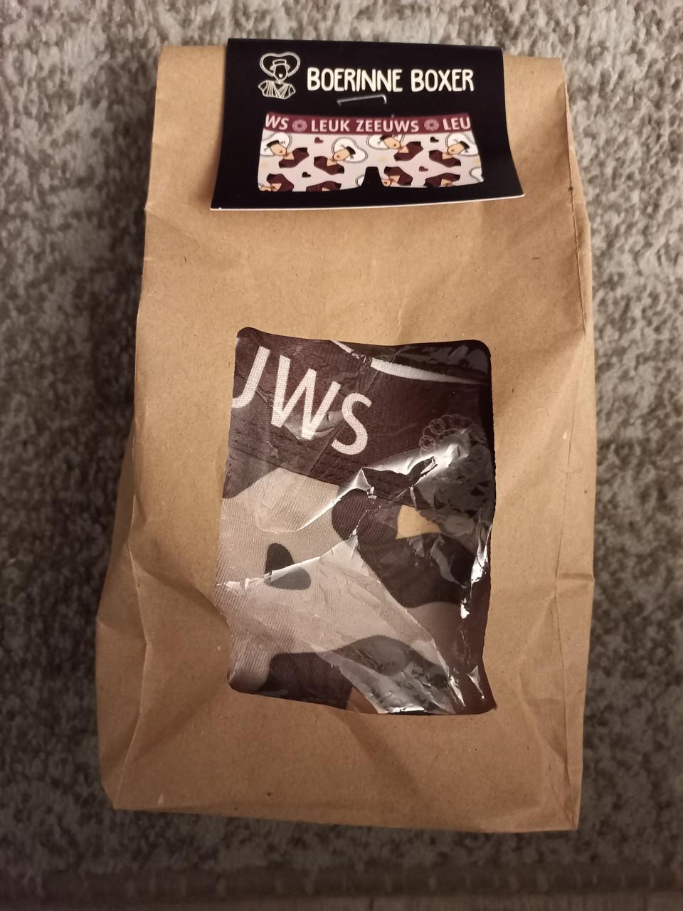 Leuke zeeuwse boerinne boxer