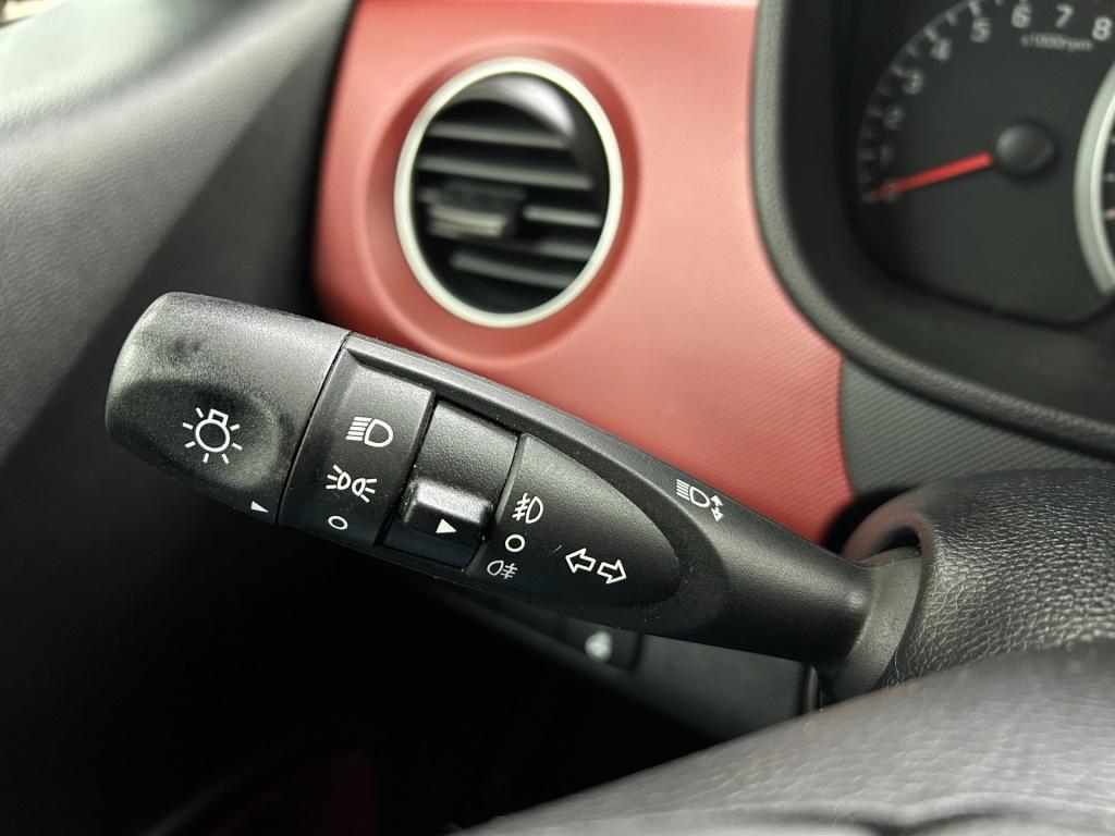 Hyundai I 10 occasion 1.2i | grijs | tweedehands hyundai i10 | airco | pano