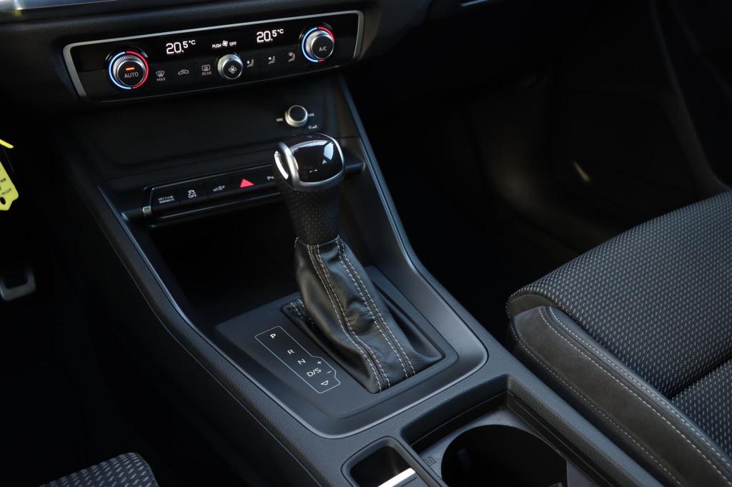 Audi Q3 sportback 45 tfsi e s edition 245pk s-tronic