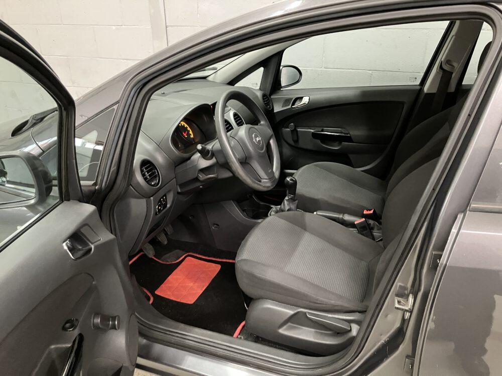 Opel Corsa 1.2-16V '111' Edition