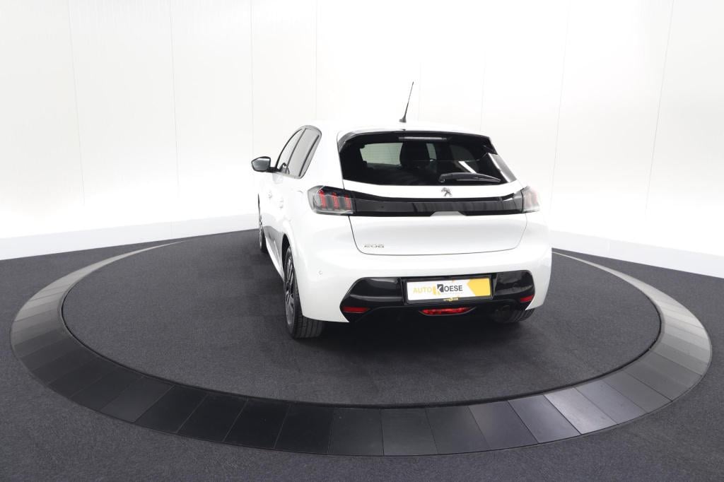 Peugeot 208 puretech 100 allure | camera | apple carplay | parkeersensoren 