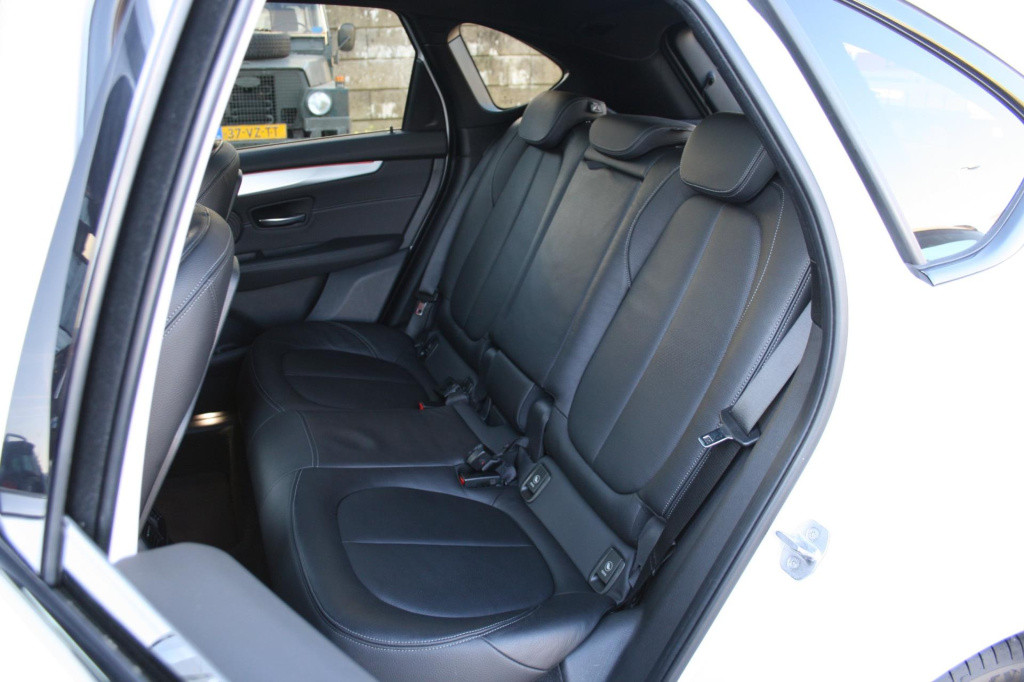 BMW 2-serie active tourer 225xe m-performance high executive