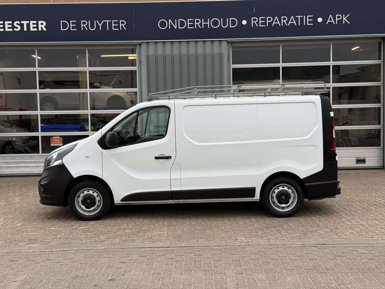 Opel Vivaro - 1.6 CDTI L1H1 Edition | Imperiaal | Trekhaak | 3 zits
