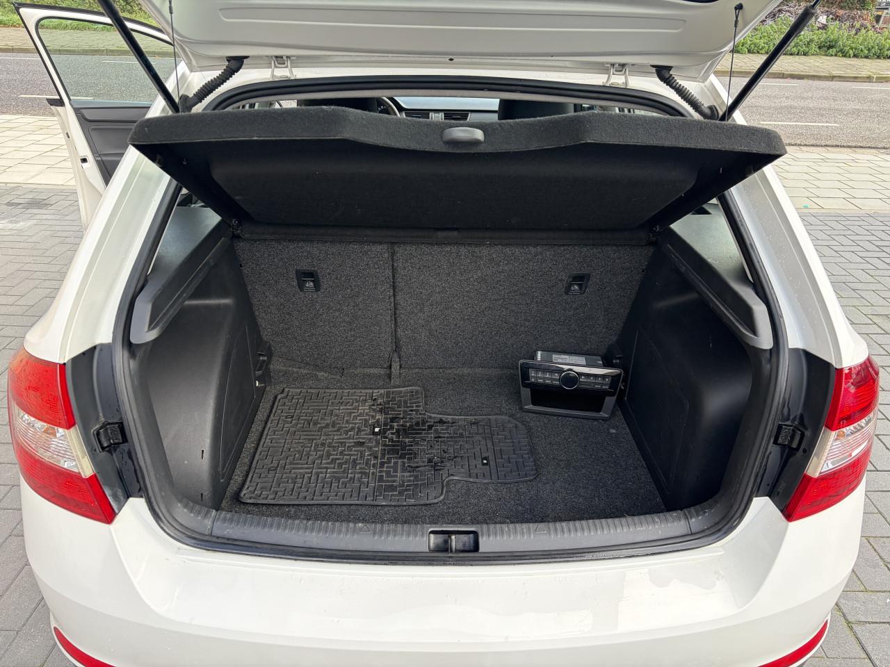 Skoda Rapid 1.2tsi Spaceback Greentech Airco Navigatie