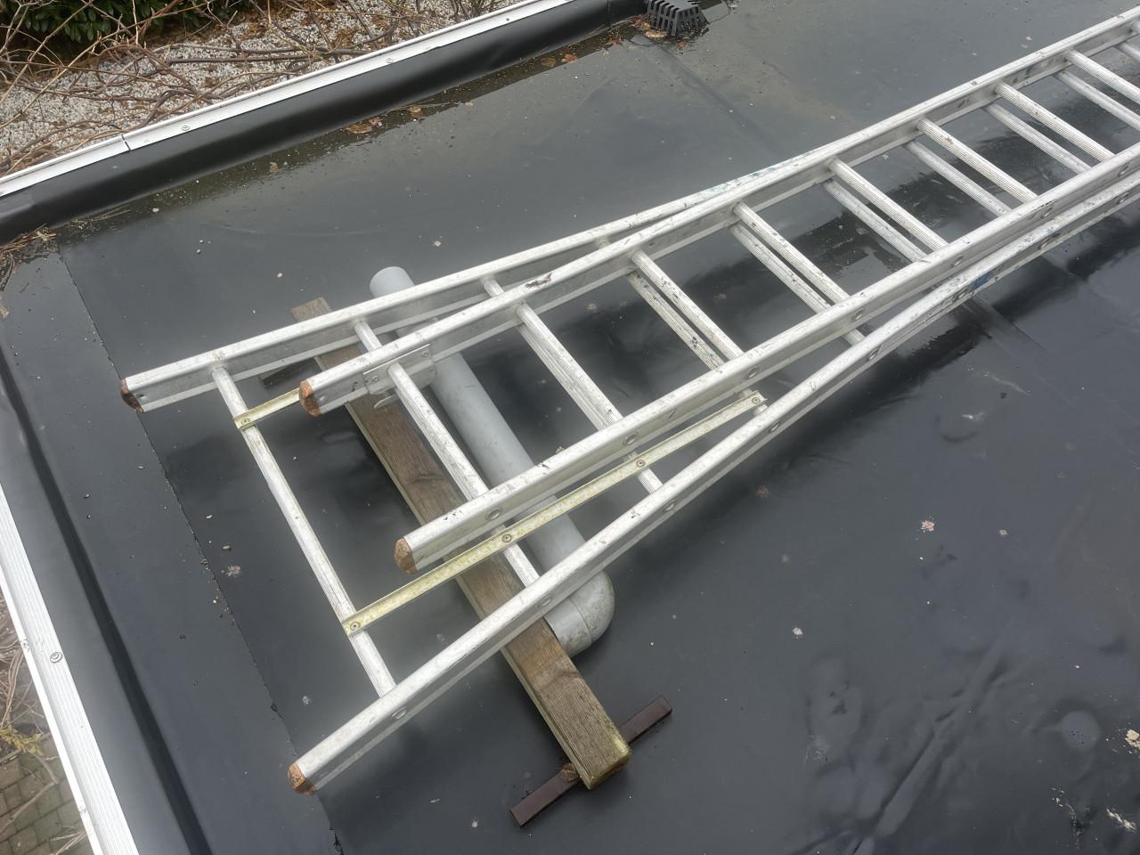 2-delige (2x16) aluminium ladder