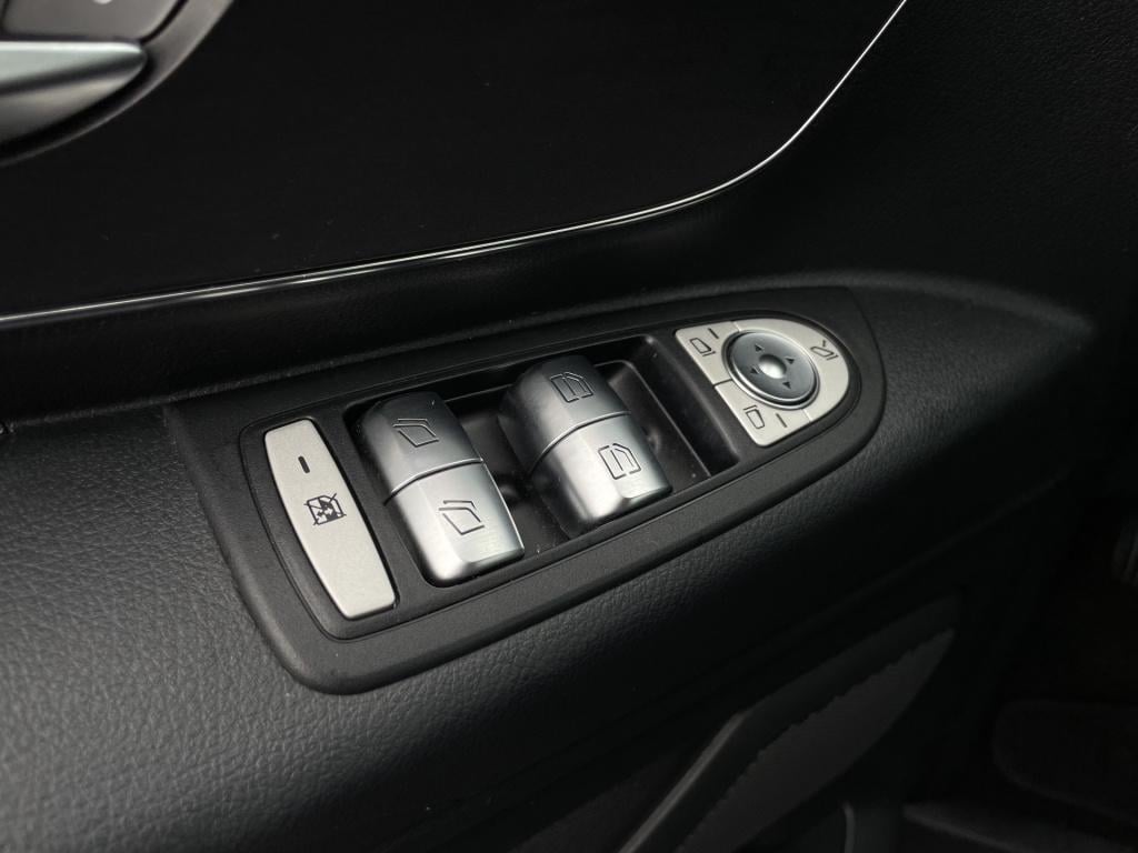 Mercedes-Benz Vito tourer 250cdi 190pk lang aut. 8 pers leer | led | 19'' |