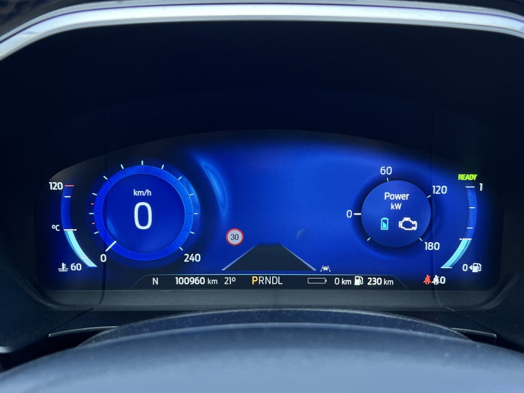 Ford Kuga 2.5 phev vignale | camera | trekhaak | panorama dak | apple/ andr