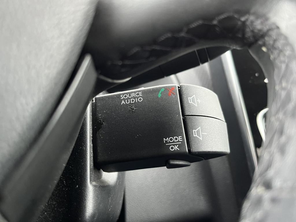 Renault Clio estate 0.9 tce intens | cruise control | airco | navigatie | p