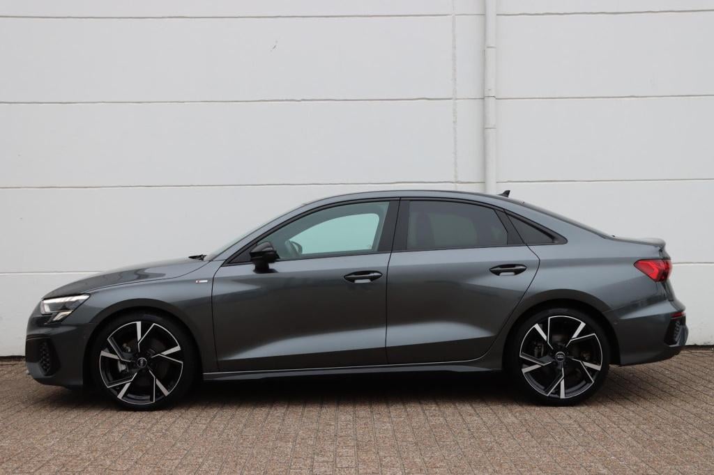 Audi A3 limousine 35 tfsi s-line edition 150pk s-tronic