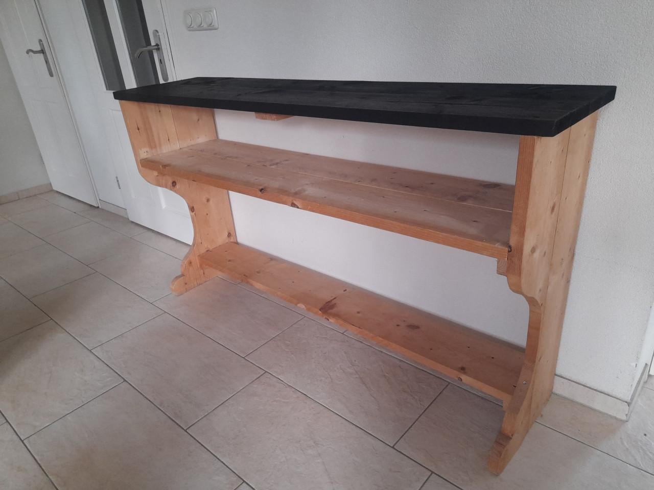 Stoere massief houten side table 165 x 39 x 93.5H ( in goede nette staat )
