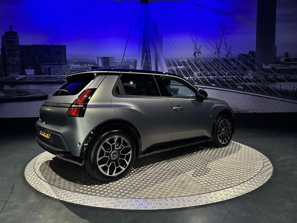 Renault 5 comfort range roland-garros 52 kwh *nl auto*harmankardon*acc*
