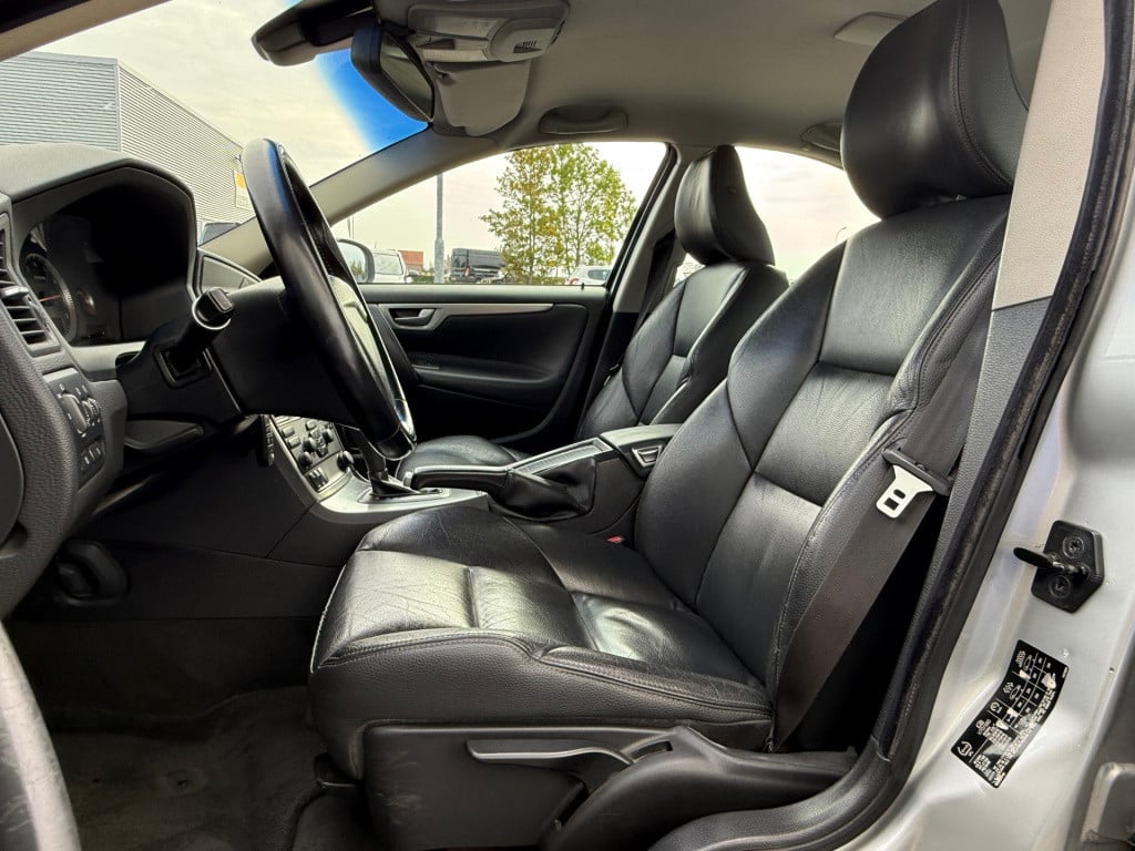 Volvo S60 2.4 momentum