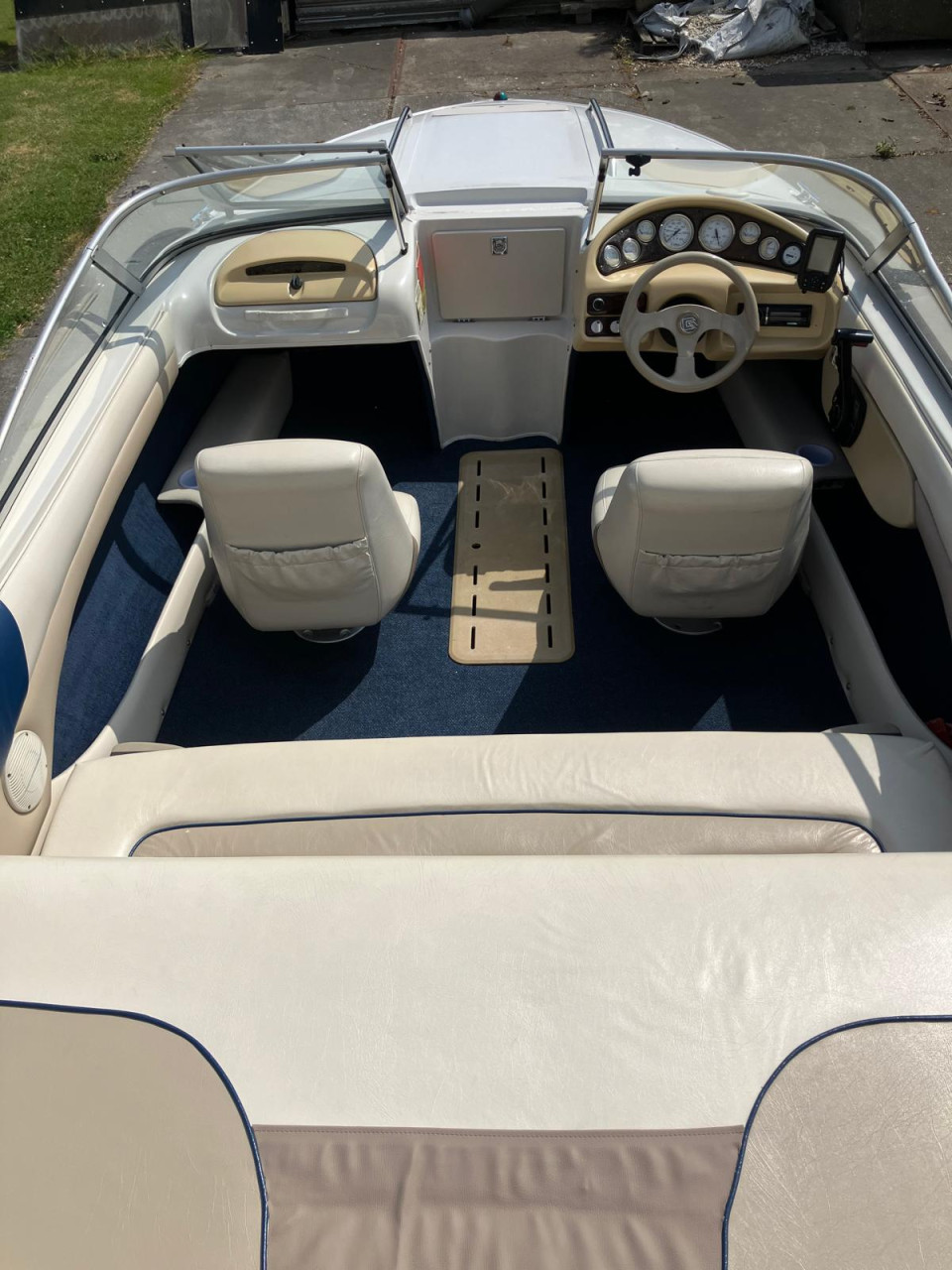 Nette Speedboot Glastron SE 177