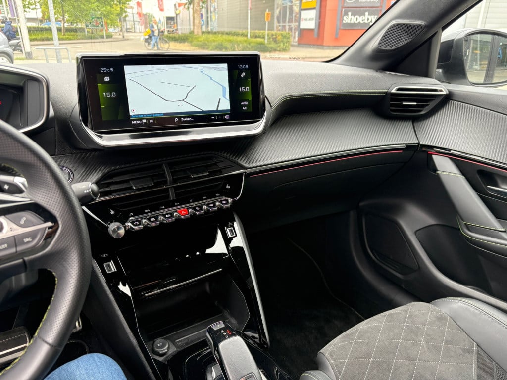 Peugeot 208 1.2 puretech gt pack
