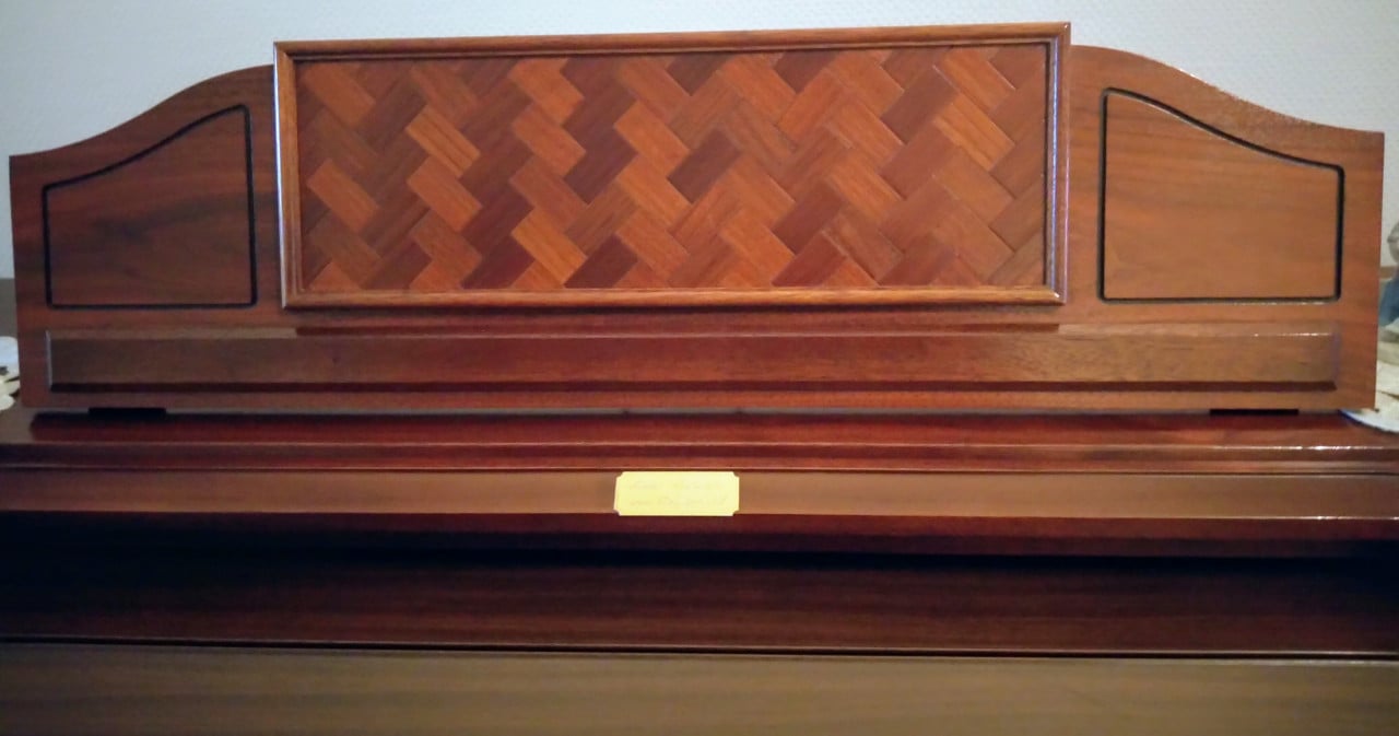 YAMAHA D-85