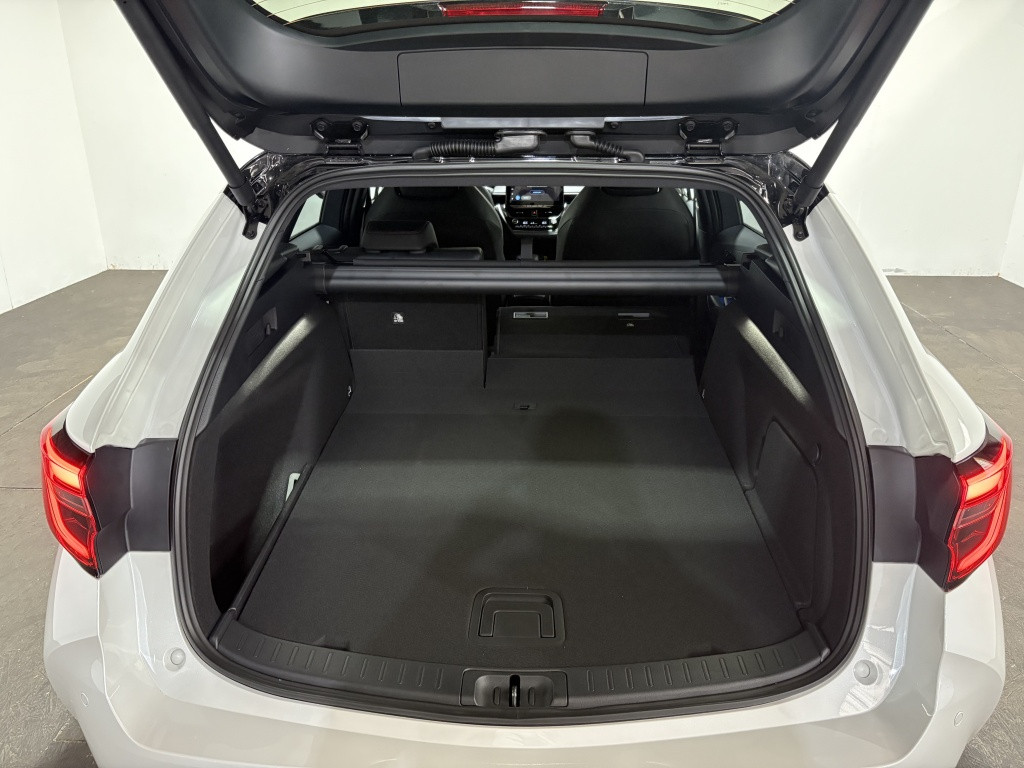 Toyota Corolla Touring Sports | € 1.500,- hybrid 180 gr sport
