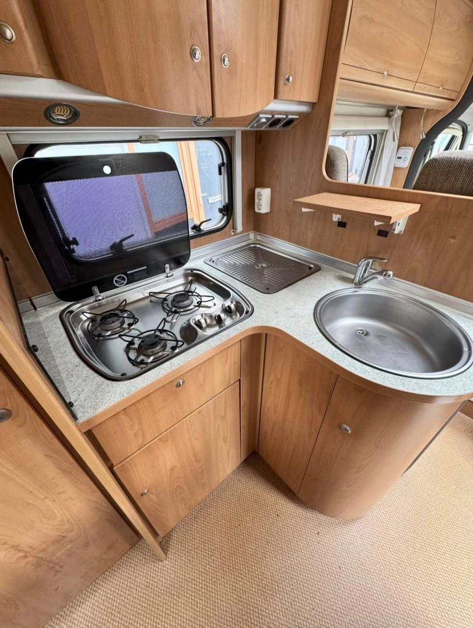 Camper Bürstner T615 (2005) 178.000 km € 22.900