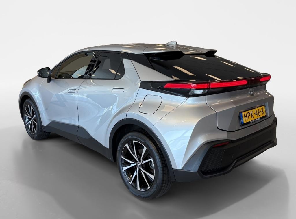 Toyota C-hr 1.8 hybrid 140 dyn