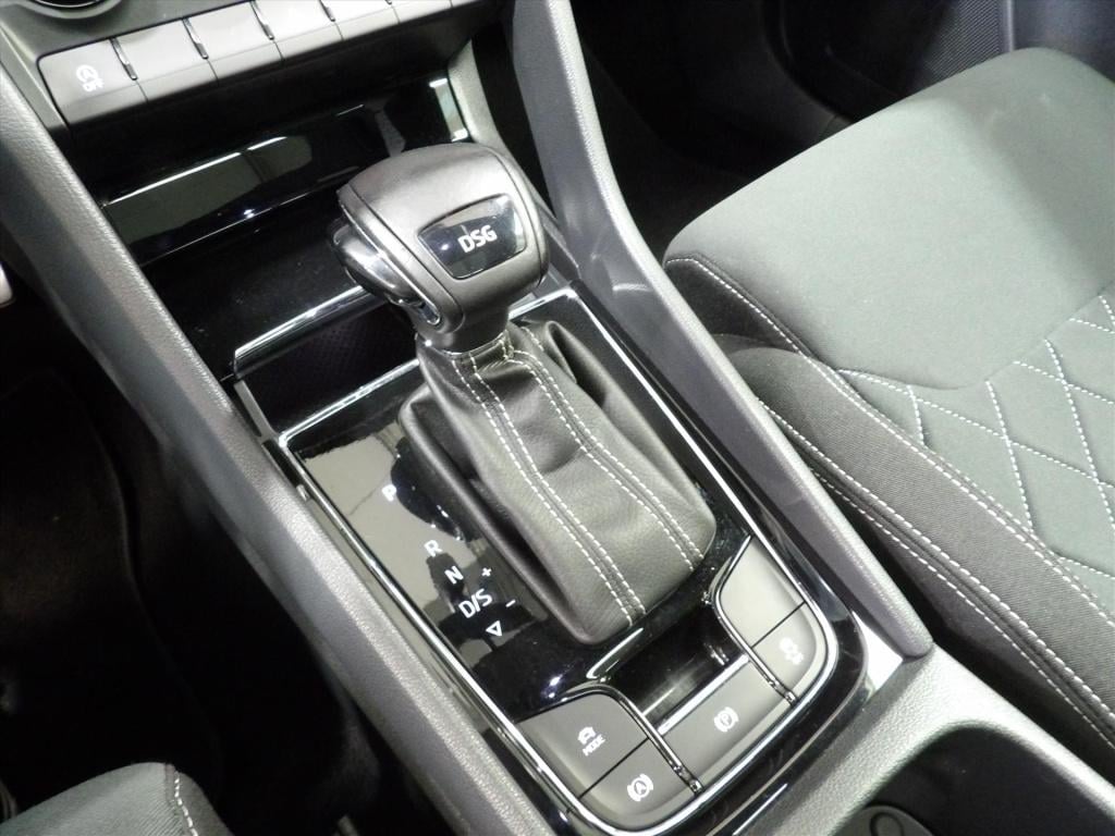 Skoda Karoq 1.5 tsi act greentech 150pk dsg-7 sportline business