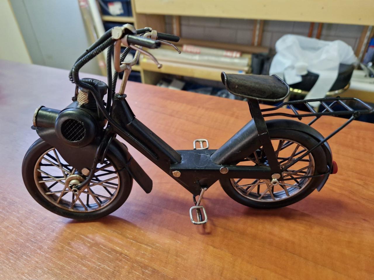 Teckel brons zittend deco groot