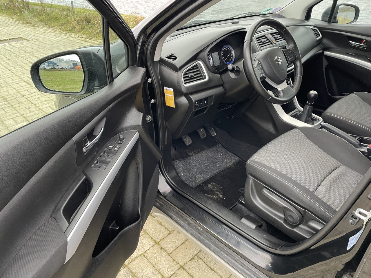 Suzuki sx4 s cross edition