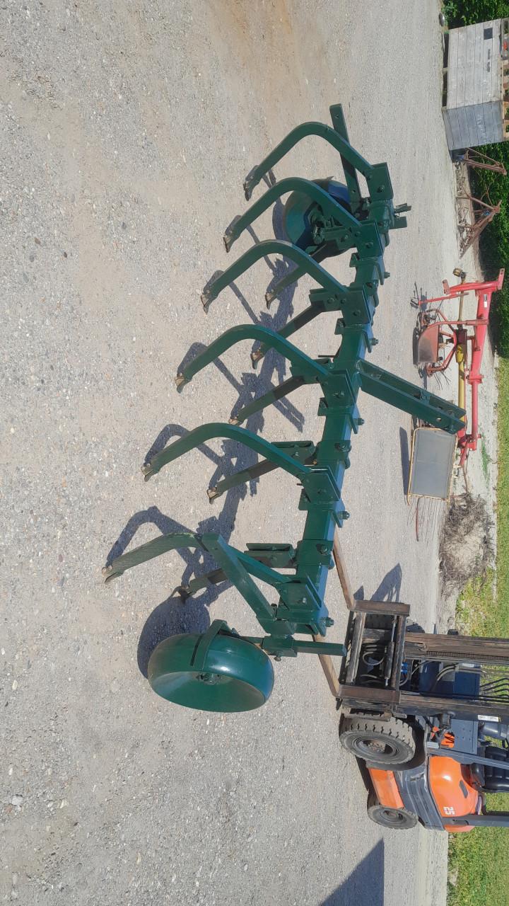 Cultivator