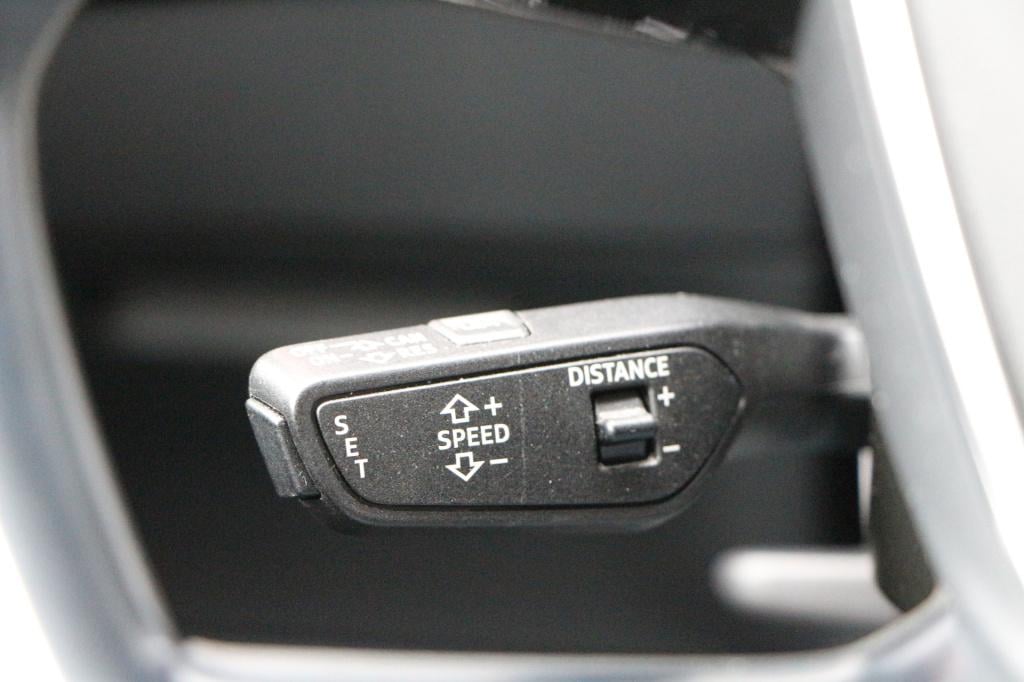 Audi E-tron 55 quattro 95 kwh s-line | pano | acc | memory