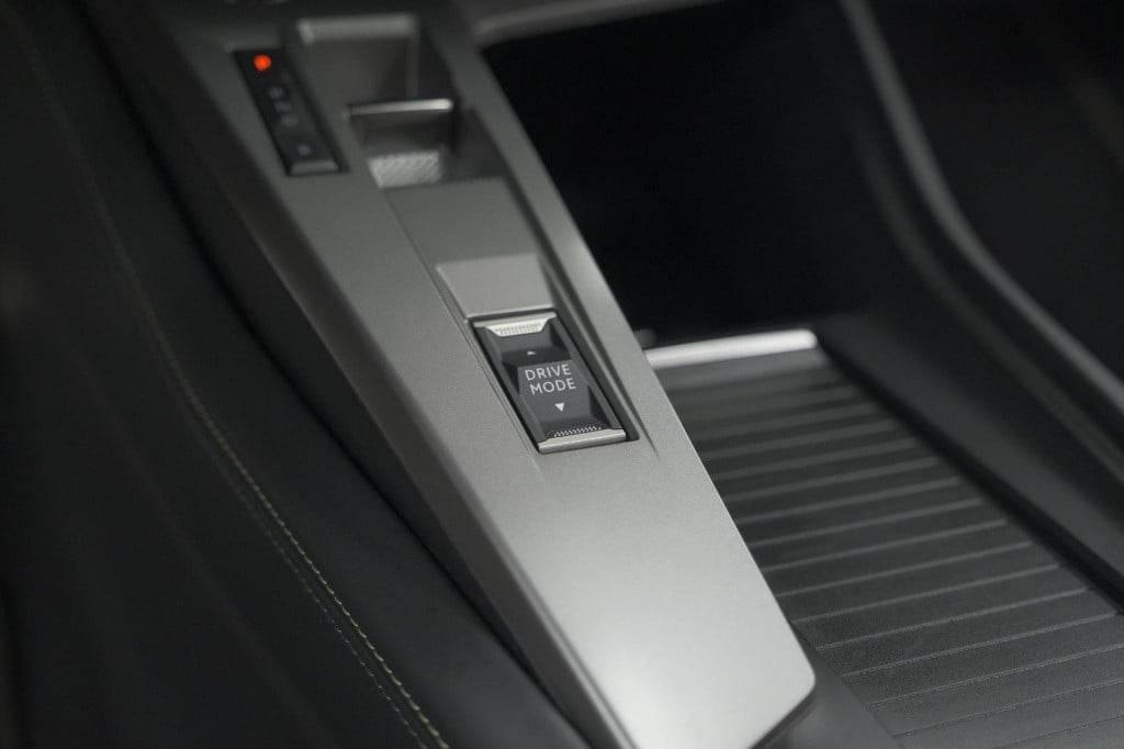 Peugeot 308 sw 1.6 plug-in hybrid 225 gt | focal audio | 360 camera | adapt